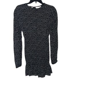 Vibe SPORTSWEAR ruched mini dress. Long sleeves.